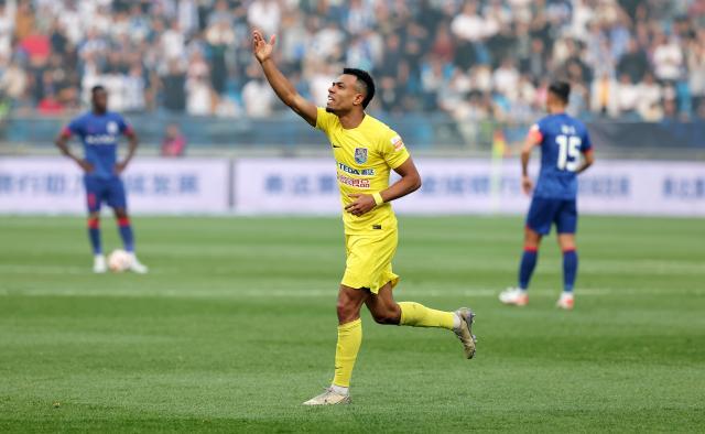 8868体育-【中超】罗萨破门于汉超扳平 津门虎1比1上海申花