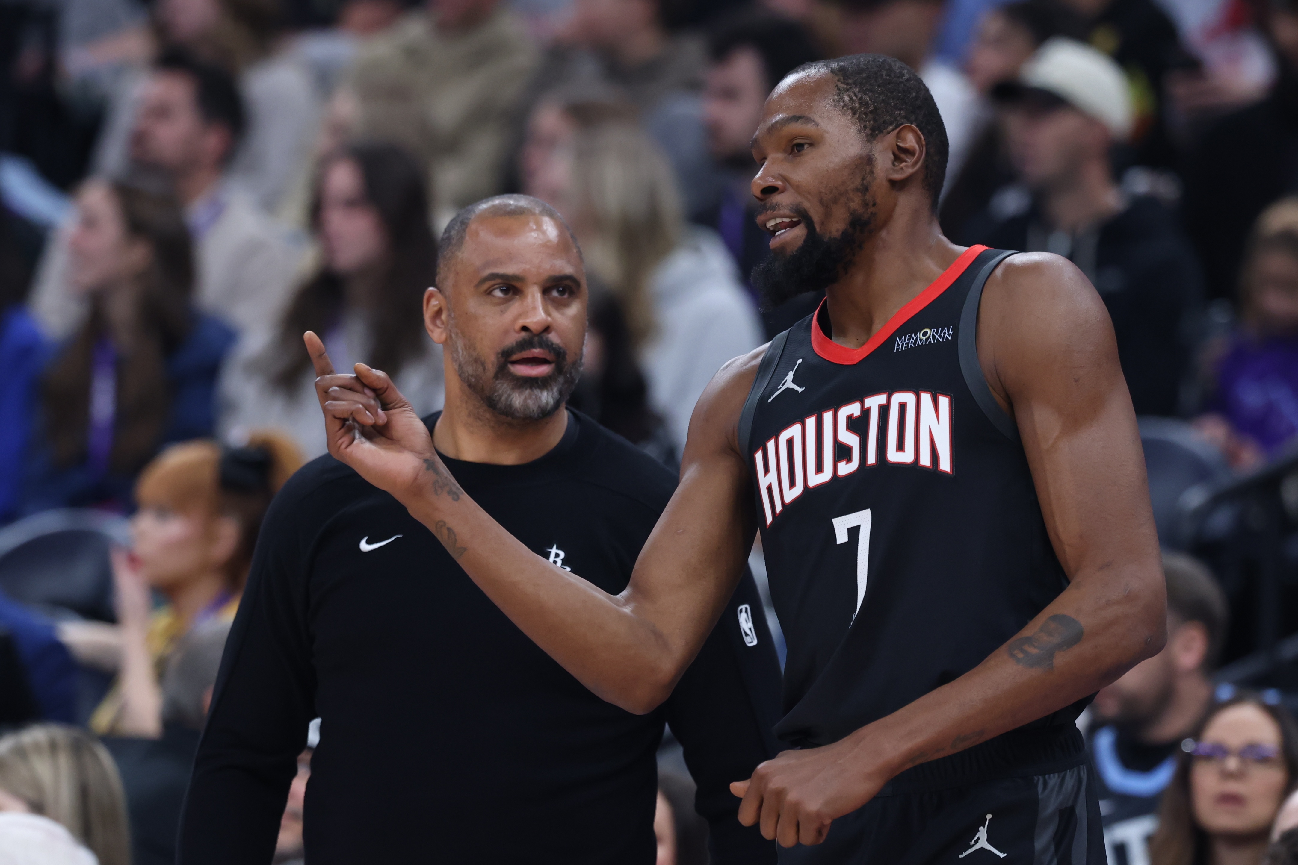 张佳玮：马刺节拍牵着乌度卡走 杜兰特被困后火箭只能靠防反&amp;强攻